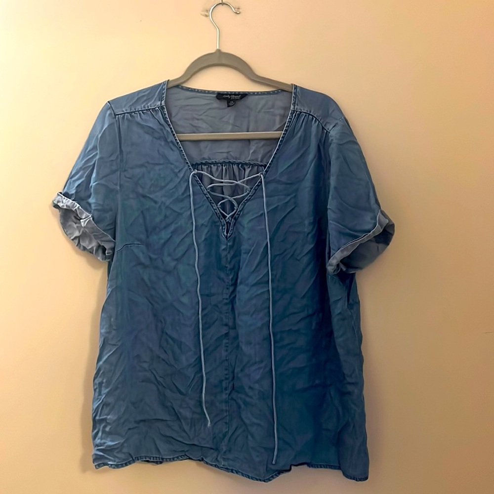 Lucky Brand Women’s Blouse 100% Lyocell Blue/Denim Color Size 1X NWOT